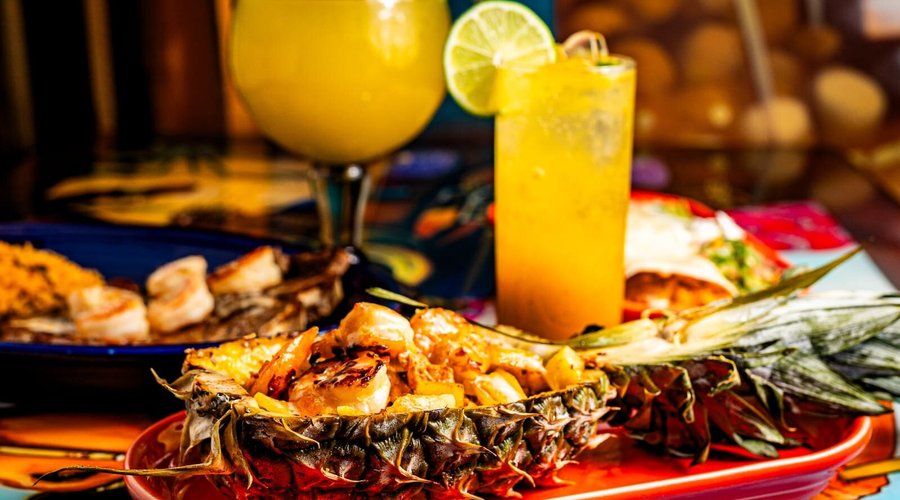 Los Gallos Mexican Grill