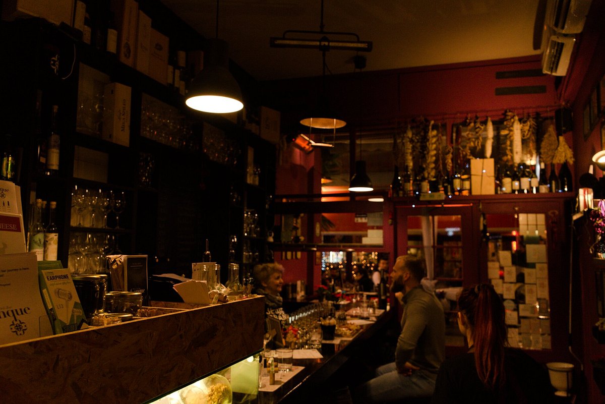 Cinque Wine & Deli Psirri, Афины - фото ресторана - Tripadvisor