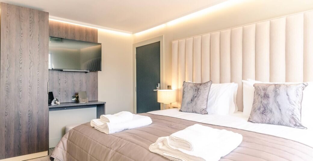 Sweeney Rooms Aviemore $132 ($̶1̶7̶5̶) - Updated 2024 Prices & Lodging Reviews - Scotland Sweeney Rooms Aviemore $132... 