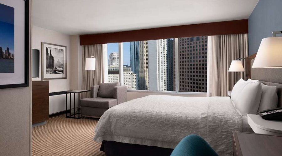 Hampton Inn Chicago Downtown Magnificent Mile Room Near Northwestern Hospital Chicago