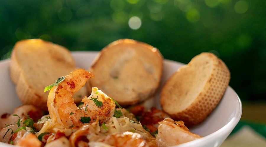 Shrimp fettuccine in pomodoro sauce!