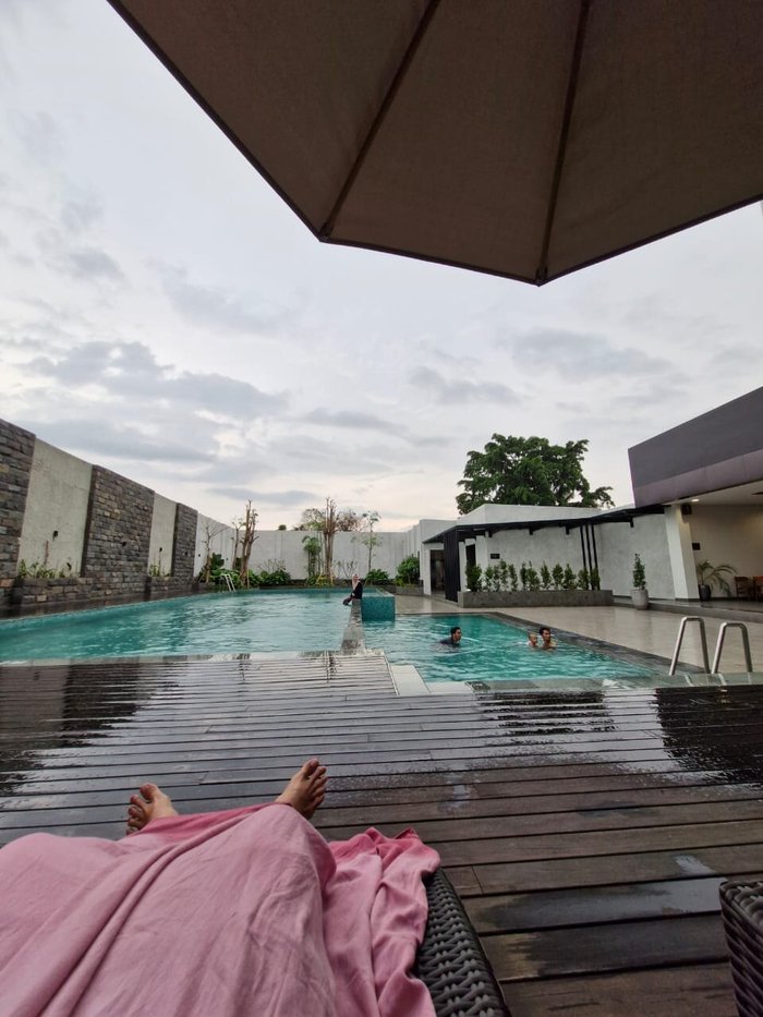 HOTEL SANTIKA BLITAR (Indonesia): opiniones, comparación de precios