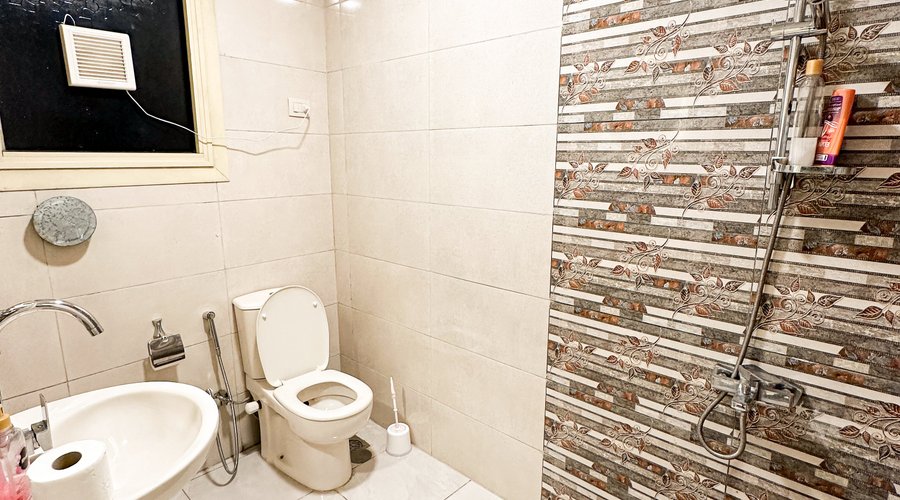 Deluxe Double Room Bathroom
