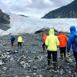 sawyer glacier tour