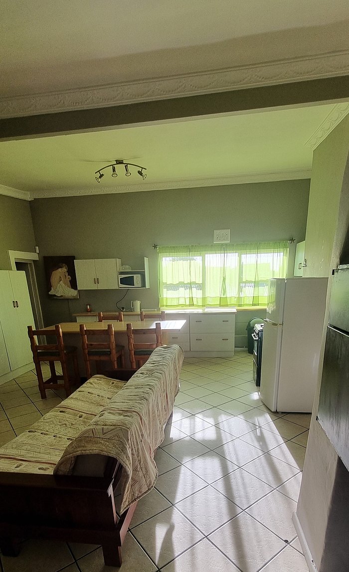 RASTON GUEST HOUSE (Lamberts Bay) - отзывы, фото и сравнение цен -  Tripadvisor