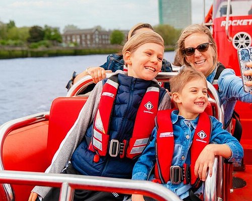 speedboat tours london