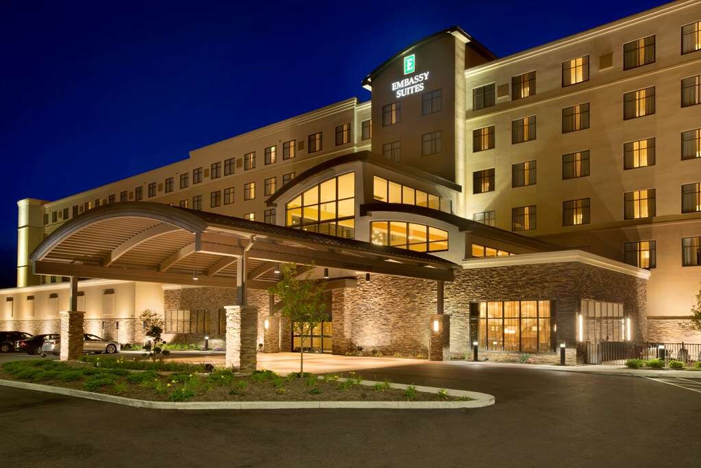 EMBASSY SUITES BY HILTON AKRON CANTON AIRPORT Updated 2024