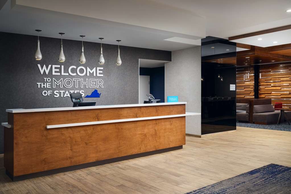 HAMPTON INN SUITES RICHMOND DOWNTOWN Updated 2024 Prices Hotel   Reception 