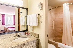 Room & Suite