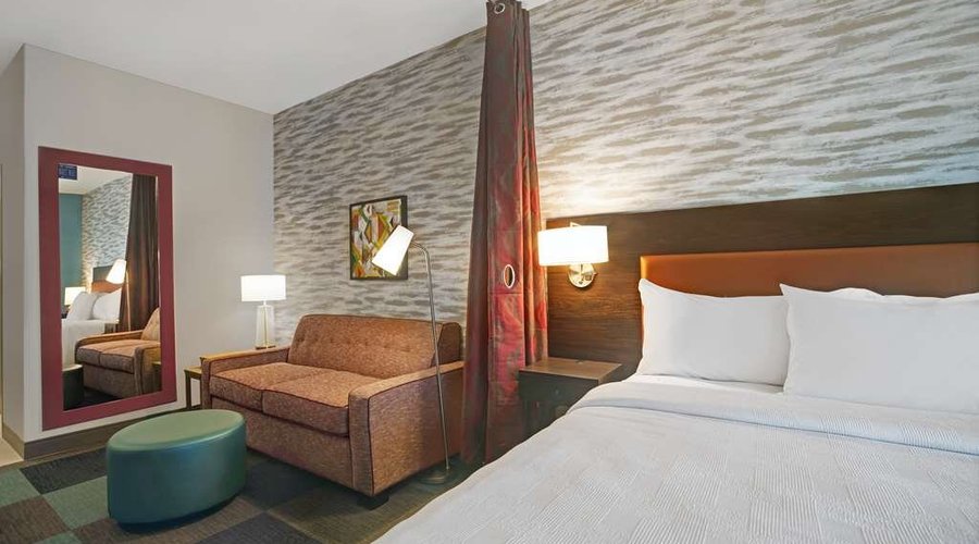 Guest room