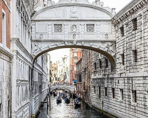 guided group tours in venice