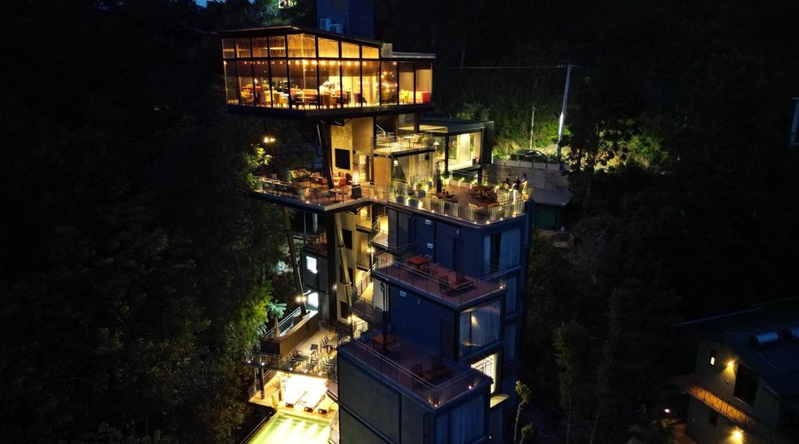 Hide Ella hotel & Resort