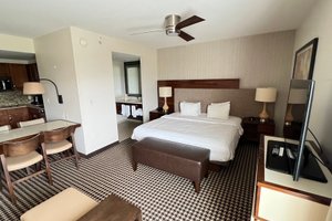 Room & Suite