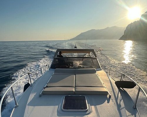 amalfi coast boat tour from maiori