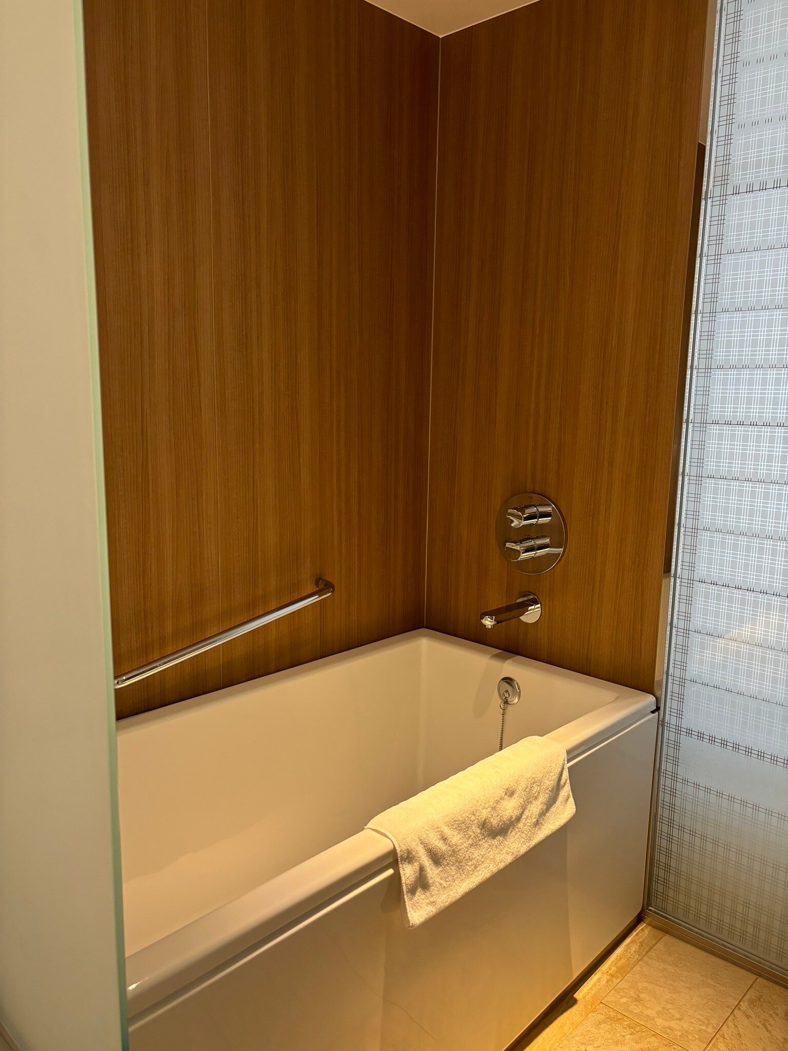 HILTON OSAKA - Updated 2025 Prices & Hotel Reviews (Japan)