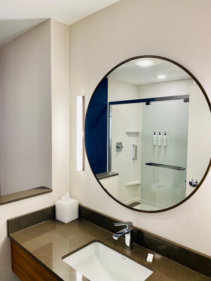 FAIRFIELD INN & SUITES WHITESTOWN 115 (̶1̶4̶6̶) Updated 2024 Prices