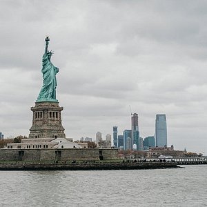 statue city cruises security