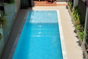 Piscina e praia
