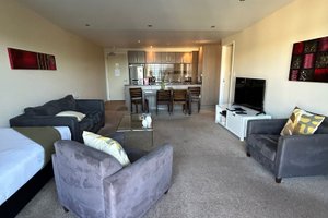 Room & Suite