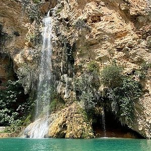 Valencia: Waterfalls and Thermal Springs Tour with Swimming