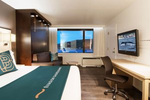 Room & Suite