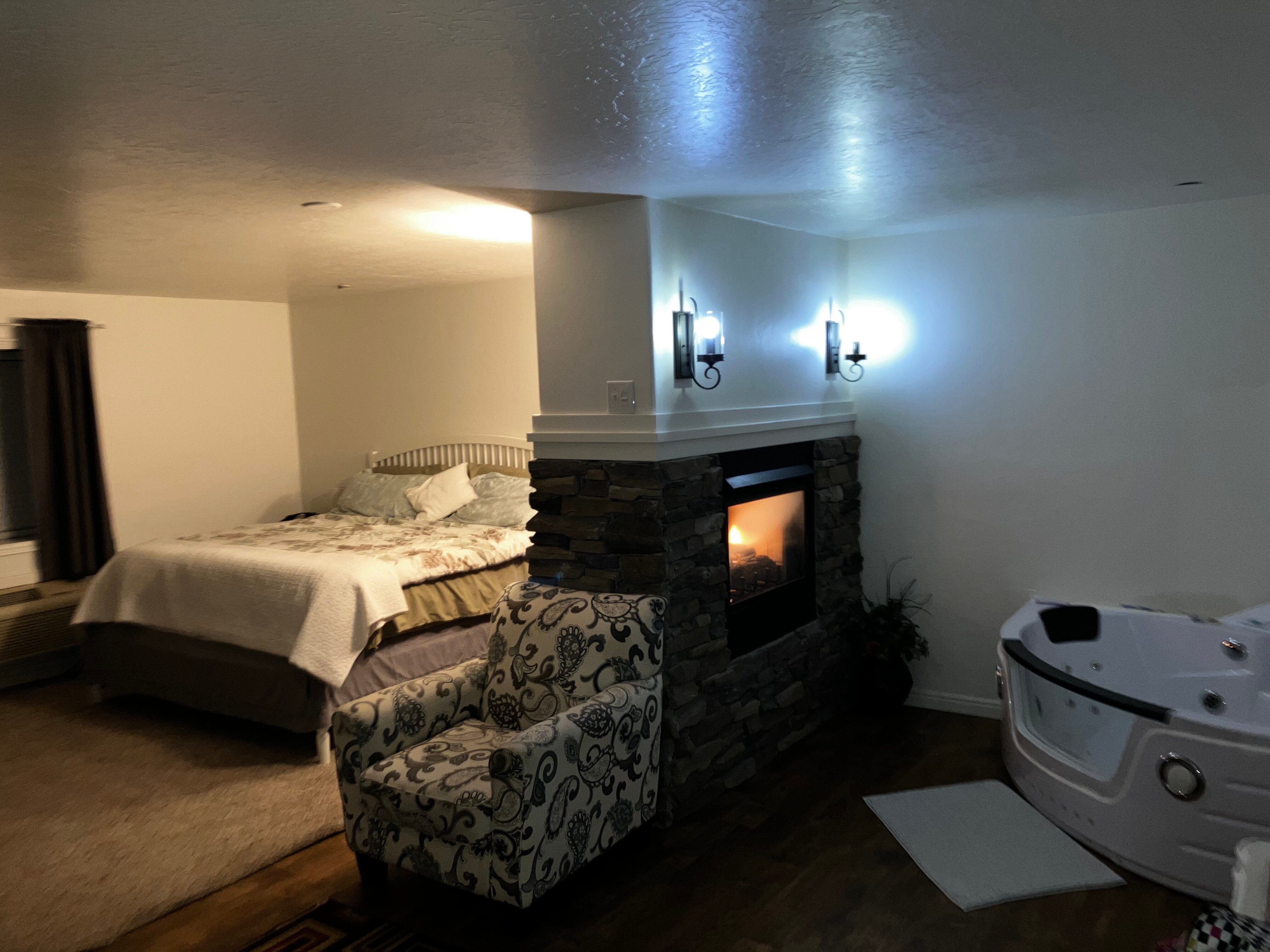 STONE HOLLOW - Updated 2024 Prices & B&B Reviews (Vernal, Utah)