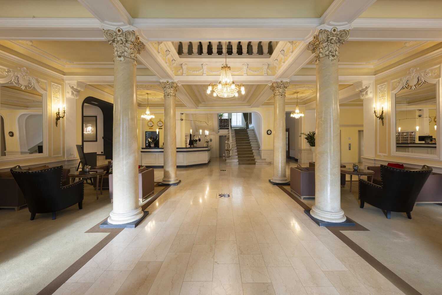 Grand Hotel Beau Rivage by null