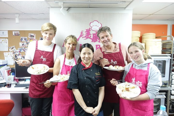 2025 Traditional Chinese Pun Choi cooking class in Hong Kong - with Photos