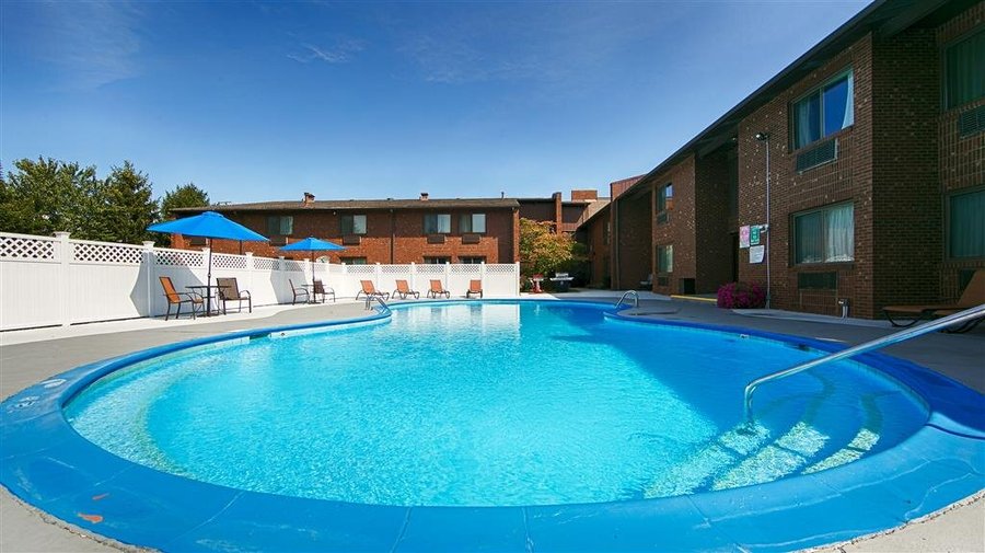 Outdoor Swimming Pool