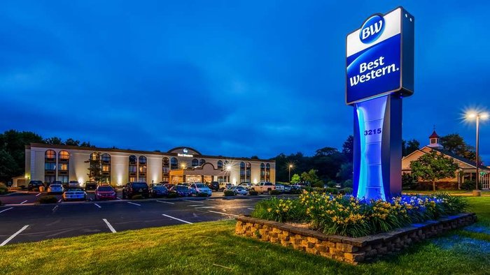 BEST WESTERN HAZLET INN $117 ($̶1̶4̶3̶) - Updated 2024 Prices & Hotel ...