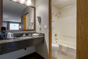 Room & Suite