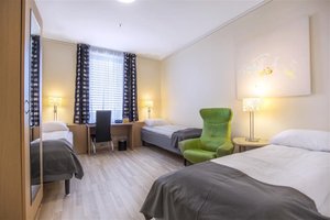 Room & Suite