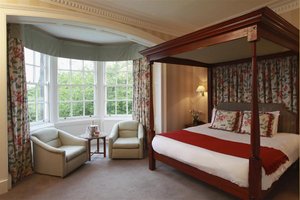 Room & Suite