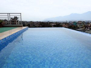 Pool & Beach