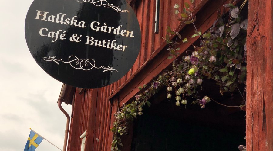 Hallska Gårdens Café and butiker that is how we call 