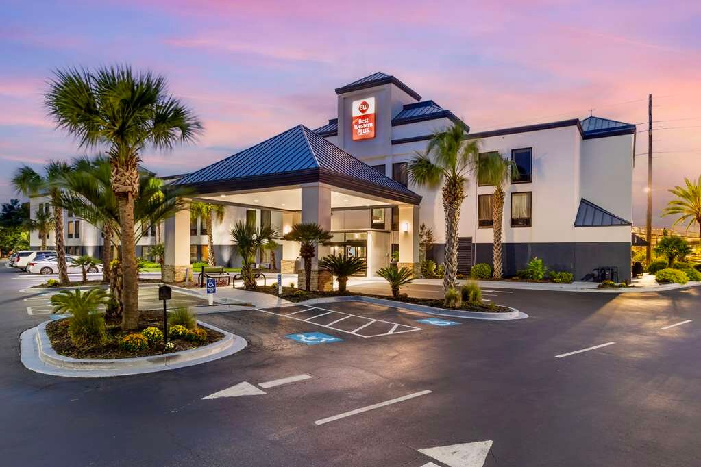 BEST WESTERN PLUS MYRTLE BEACH INTRACOASTAL 102 1 1 1