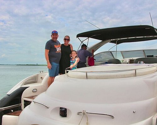 private yacht to isla mujeres