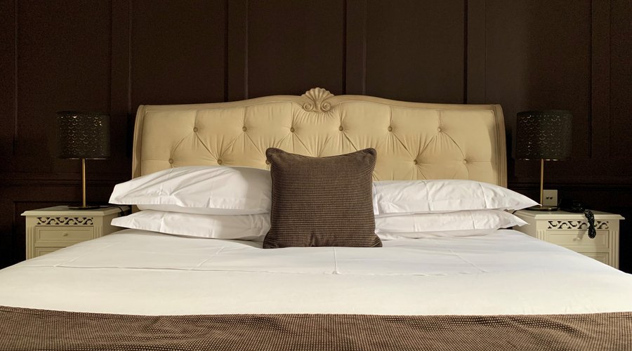 The Bell Inn Hotel - Horndon On The Hill Suite Type: Super Duper