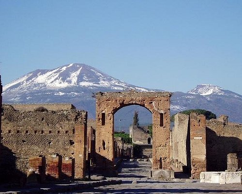 tours for pompei