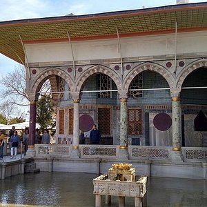 topkapi palace guided tour