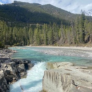 places to visit at golden bc
