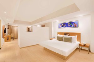 Room & Suite