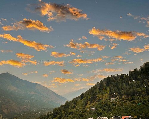 kesari tours packages with price 2022 manali