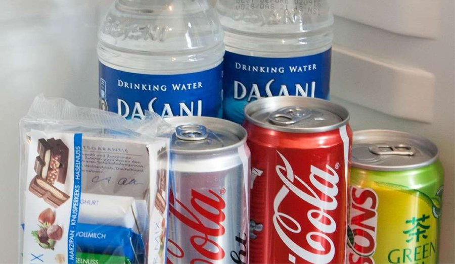 Deluxe King Details Minibar