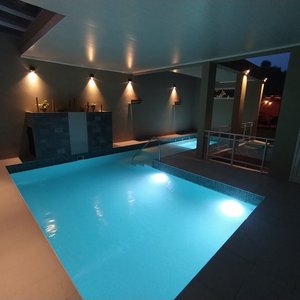 Piscina climatizada cubierta
