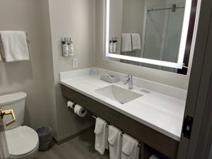 Room & Suite