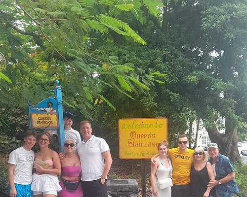 tour guides in nassau bahamas