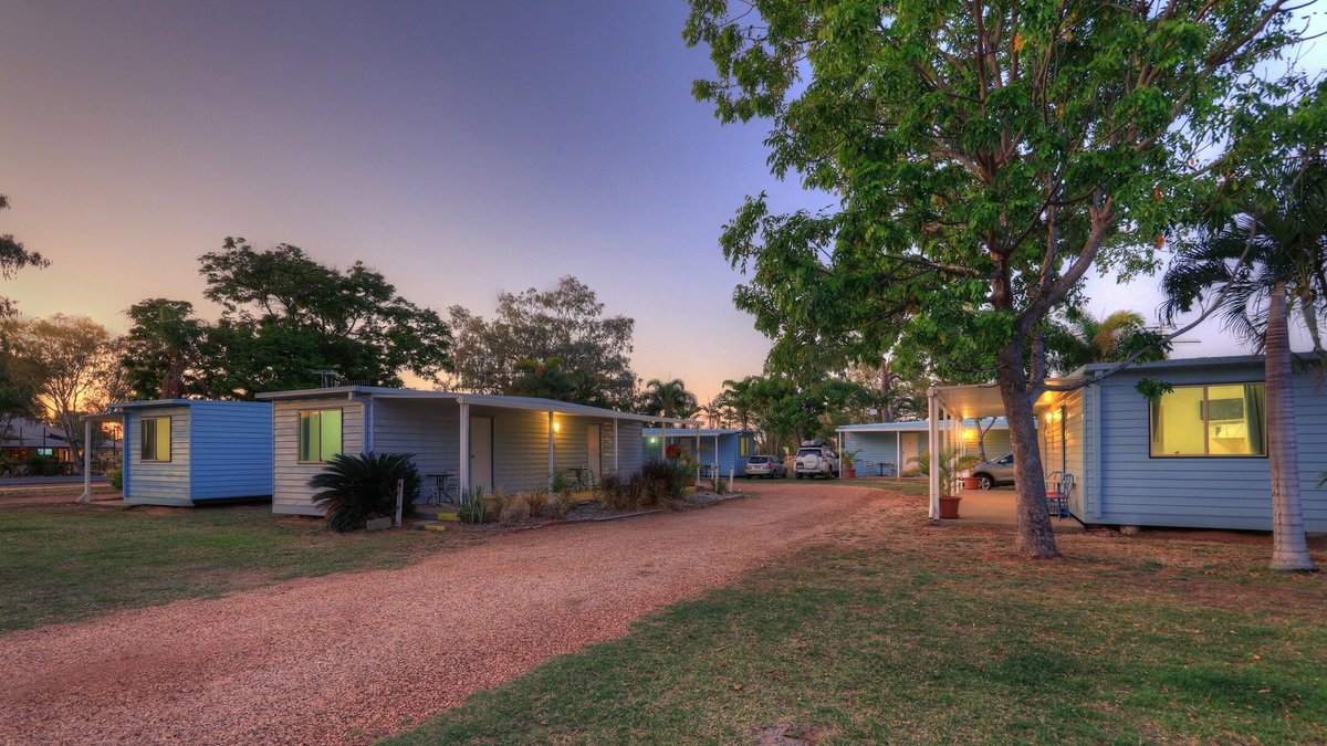 BARCALDINE CARAVAN PARK - Campground Reviews & Price Comparison ...