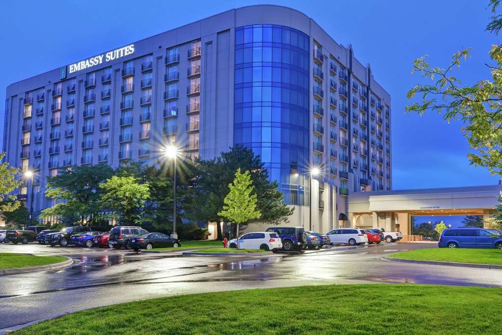 EMBASSY SUITES BY HILTON MINNEAPOLIS AIRPORT Updated 2024 Prices