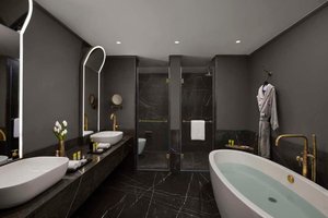Room & Suite